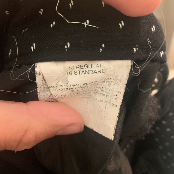 Old Navy pixi mid-rise pants - size 10 - Picture 7 of 7